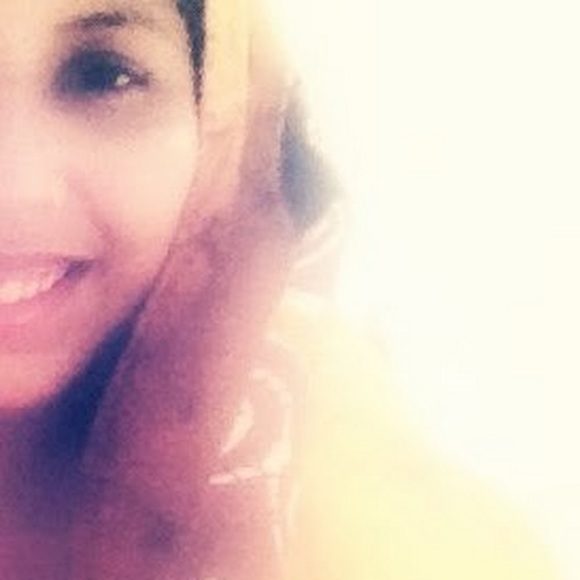 Meet your Posher, Karen - Picture 2 of 3